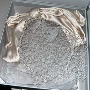 Kristin Ess Veil Headband: Ivory